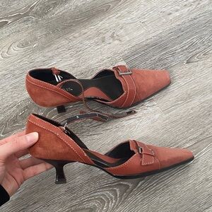 Women's Suede Pointed-Toe Buckle Heels in Rust